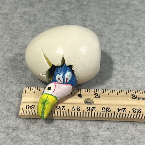 Vintage Hand Painted Parrot Figurines Set Cracking Out of Egg Bird Collectibles - Picture 16 of 16